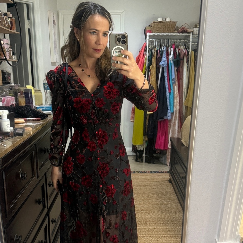 Astr Black and Red Long Sleeve Floral Dress - Picture 2 of 4